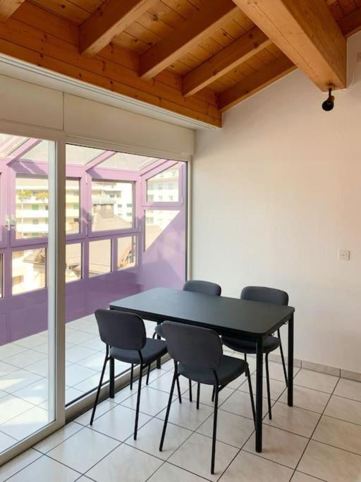 Charming Penthouse With Veranda In The Center Of Brig Exterior foto